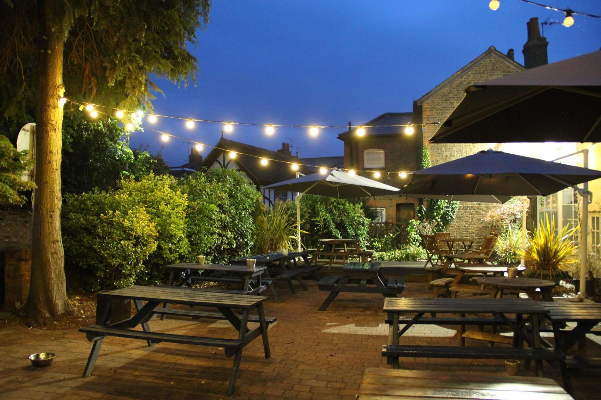 Blue Boar Hotel 몰든 외부 사진